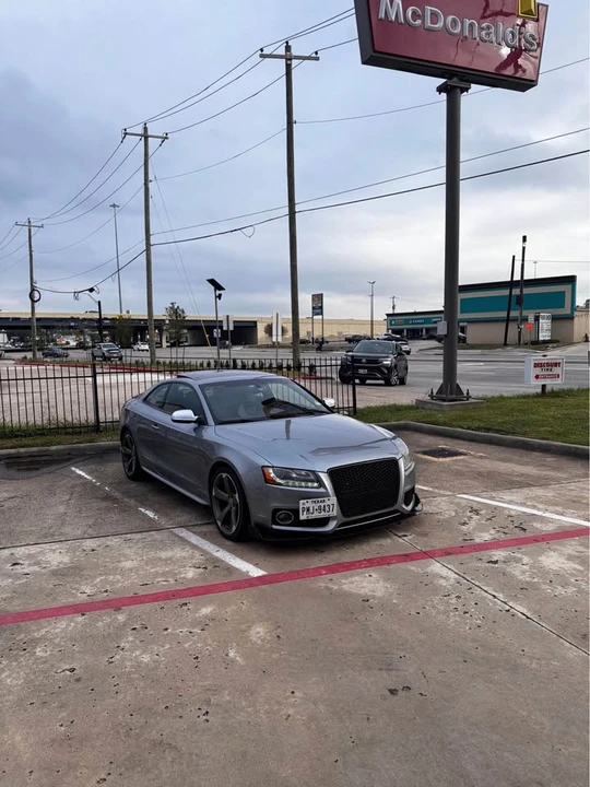 2011 Audi B8 S5 - Image 2 of 8