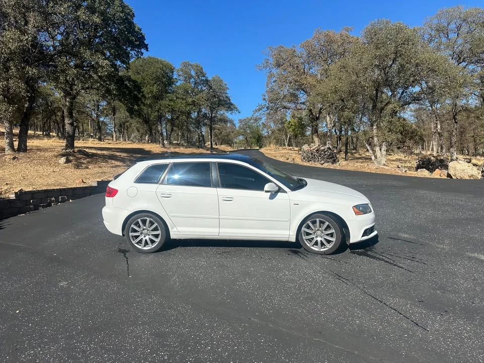 2011 Audi 8P A3 - Image 3 of 4