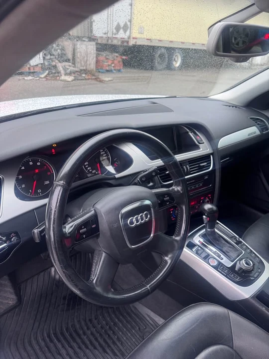 2011 Audi B8 A4 - Image 7 of 8
