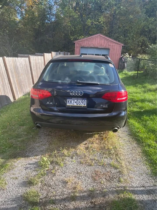 2011 Audi B8 A4 - Image 2 of 3