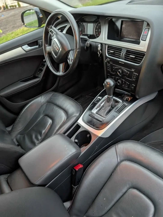 2011 Audi B8 A4 - Image 9 of 16