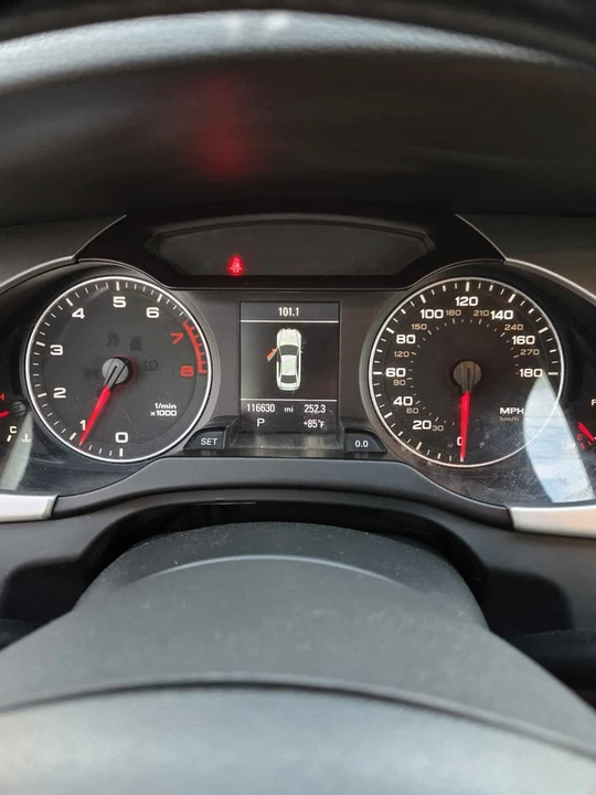 2011 Audi B8 A4 - Image 13 of 15