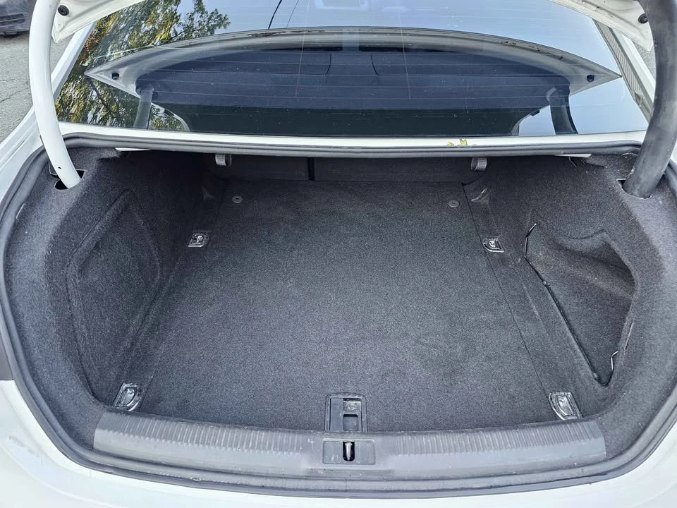 2011 Audi B8 A4 - Image 16 of 18