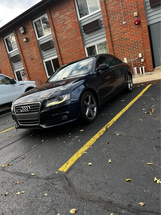 2011 Audi B8 A4 - Image 2 of 5