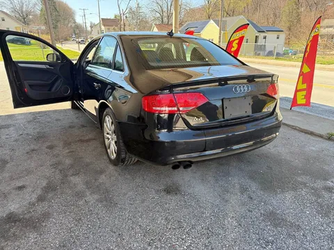 2011 Audi A4 2.0T Quattro Premium Sedan