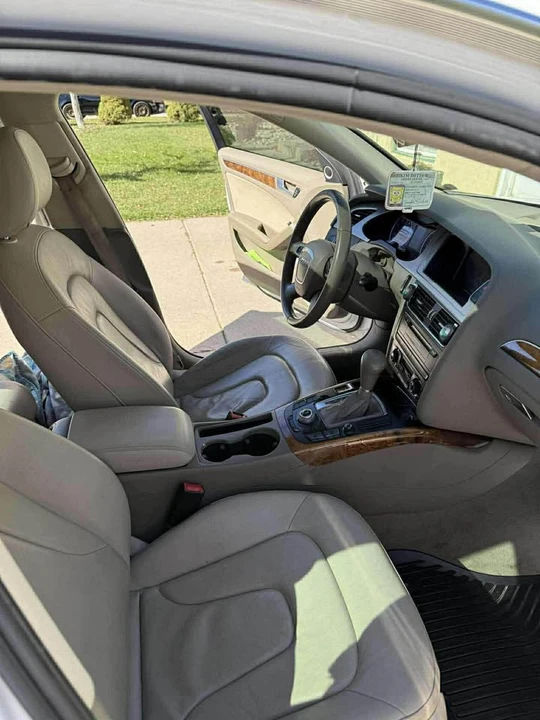 2011 Audi B8 A4 - Image 7 of 8