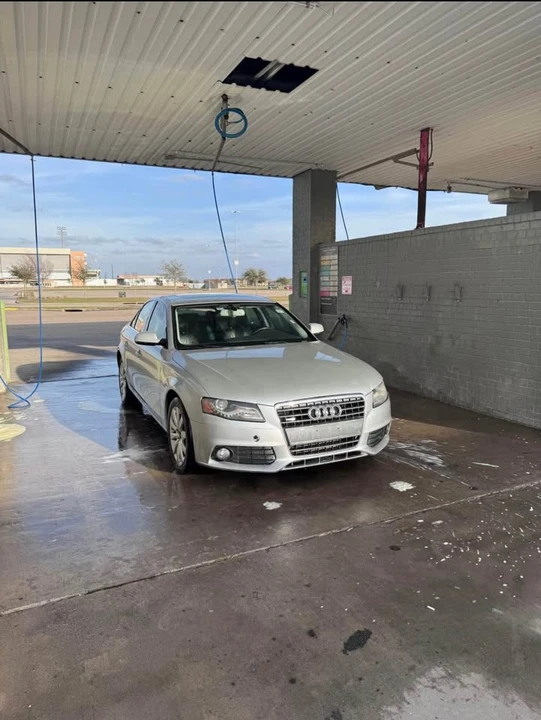 2011 Audi B8 A4 - Image 2 of 8
