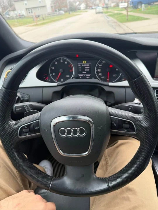 2011 Audi B8 A4 - Image 7 of 8