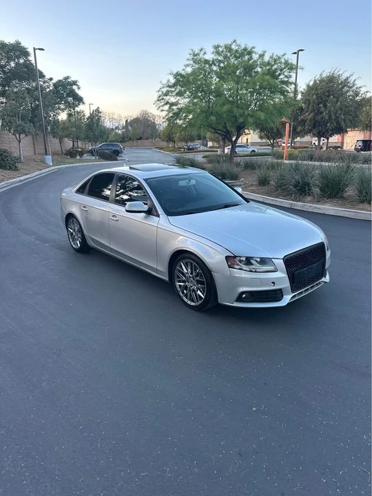 2011 Audi B8 A4 - Image 2 of 18