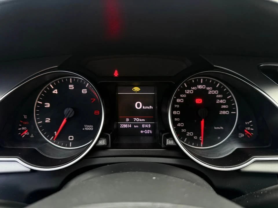 2011 Audi B8 A5 - Image 7 of 10