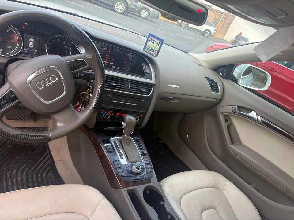 2011 Audi B8 A5 - Image 4 of 5