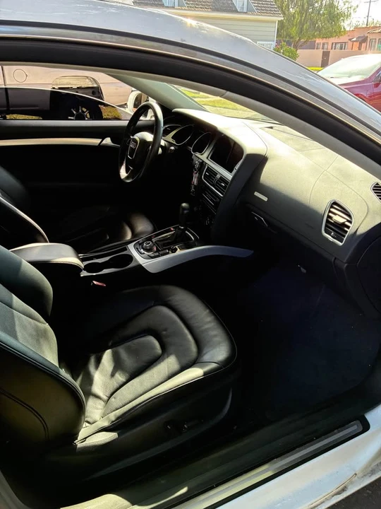 2011 Audi B8 A5 - Image 9 of 11