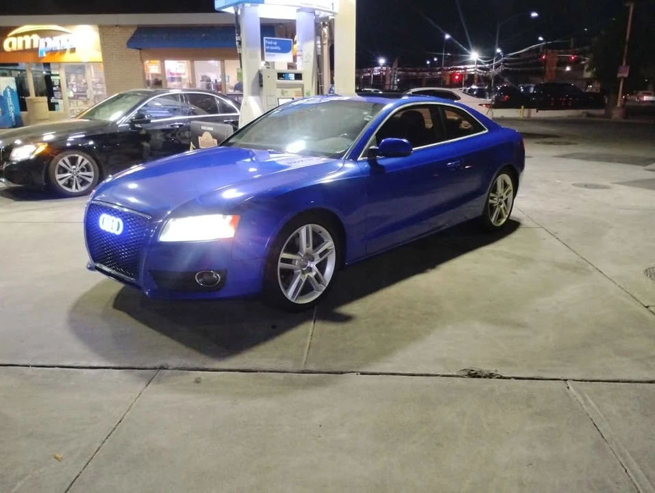 2011 Audi B8 A5 - Image 2 of 3