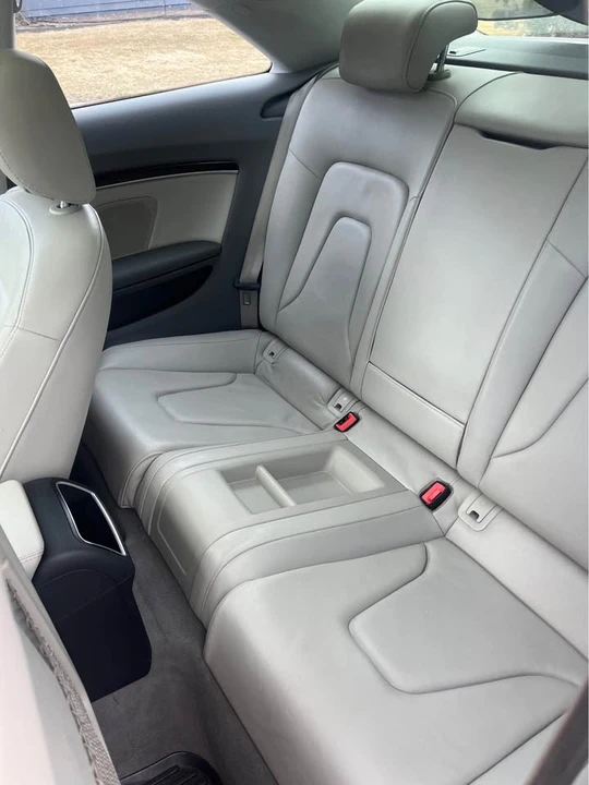 2011 Audi B8 A5 - Image 8 of 11
