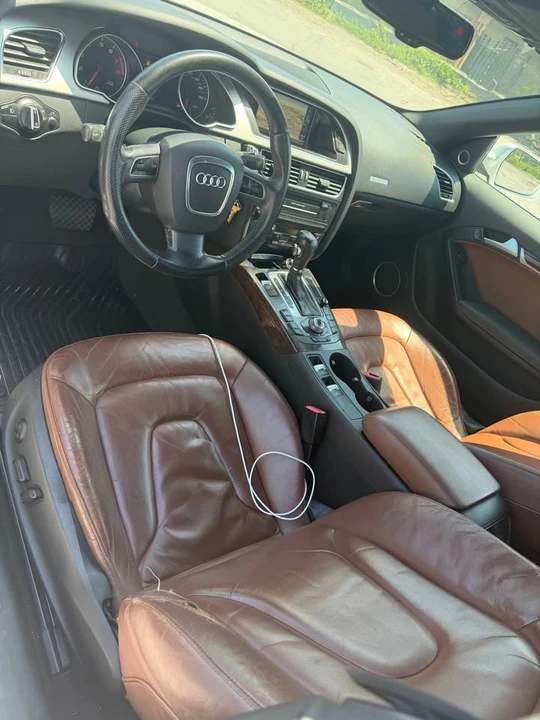 2011 Audi B8 A5 - Image 8 of 13
