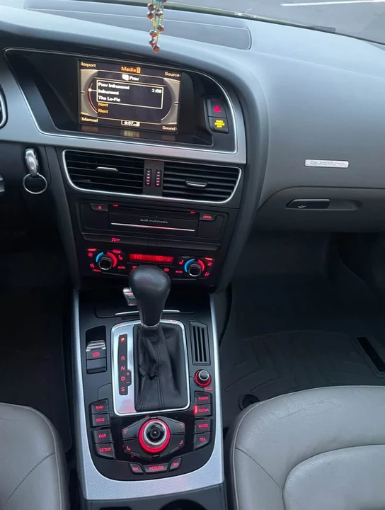 2011 Audi B8 A5 - Image 10 of 12