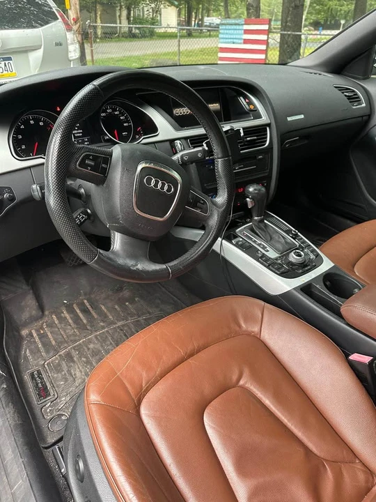 2011 Audi B8 A5 - Image 8 of 18