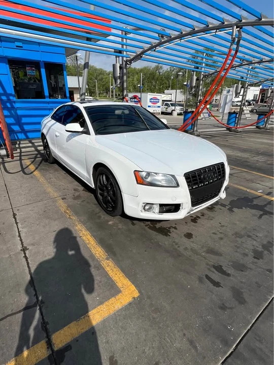 2011 Audi B8 A5 - Image 3 of 4