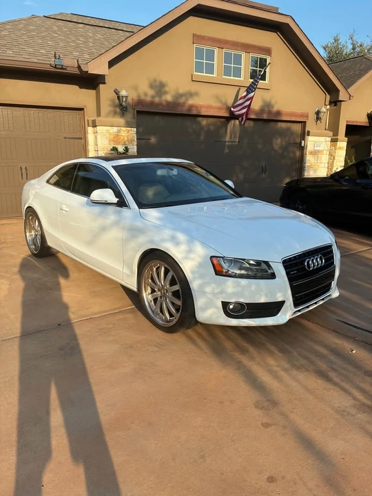 2011 Audi B8 A5 - Image 2 of 8