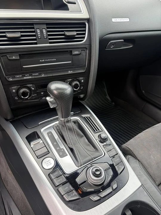 2011 Audi B8 A5 - Image 10 of 15