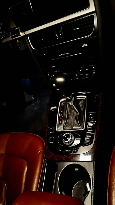 2011 Audi B8 A5 - Image 7 of 9