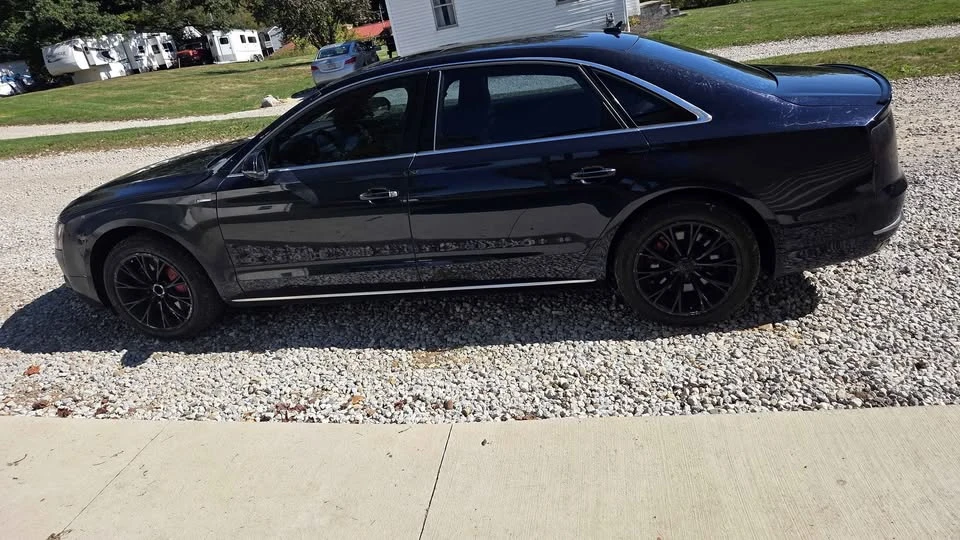2011 Audi D4 A8 - Image 6 of 6