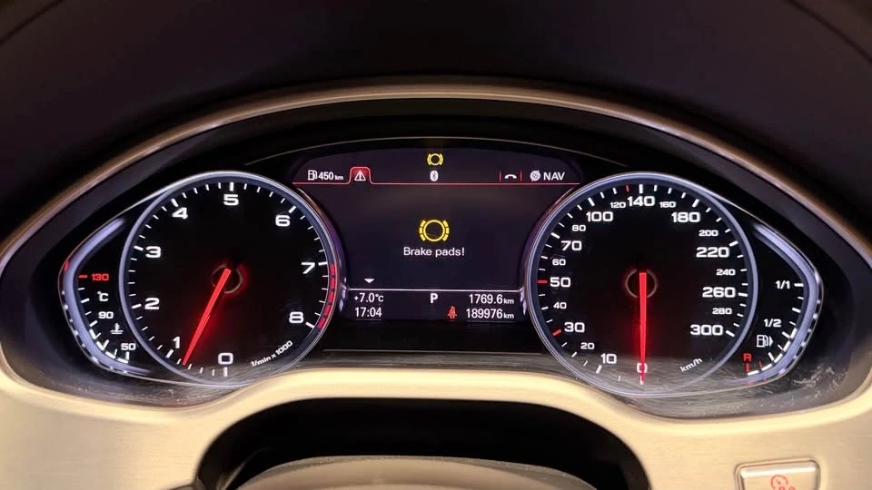 2011 Audi D4 A8 - Image 10 of 16