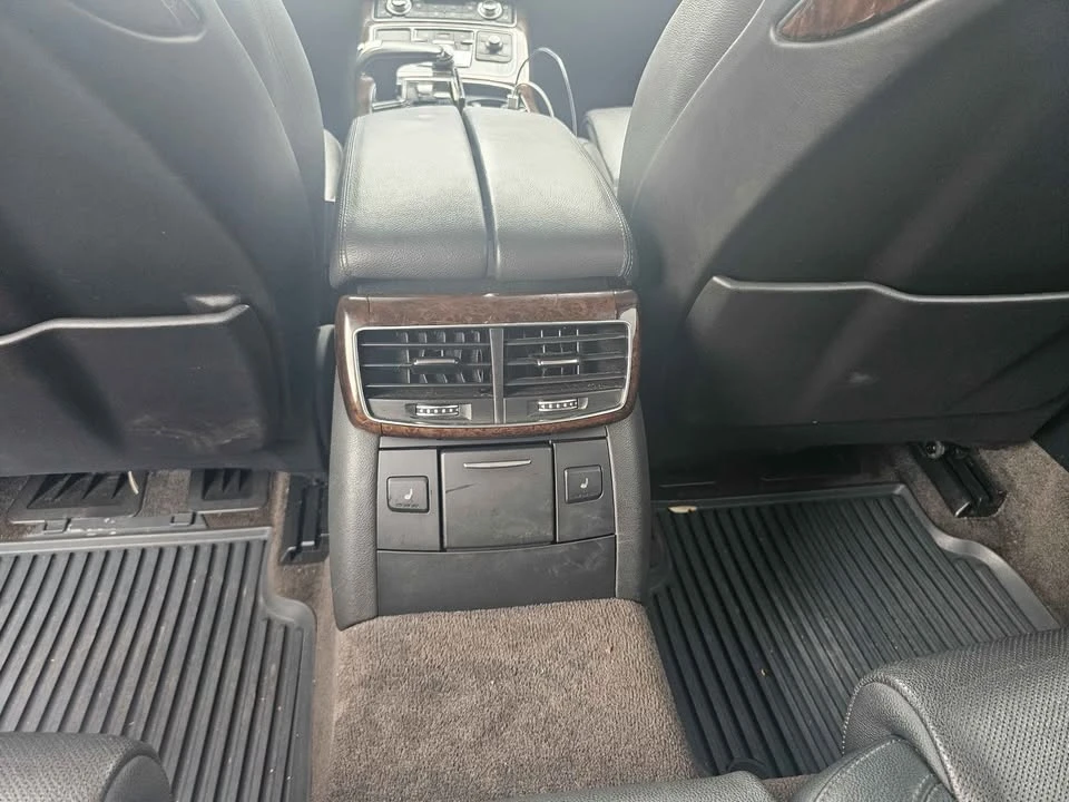 2011 Audi D4 A8 - Image 7 of 12