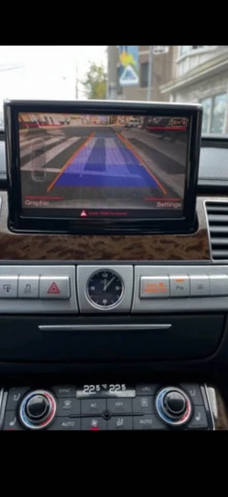 2011 Audi D4 A8 - Image 10 of 13
