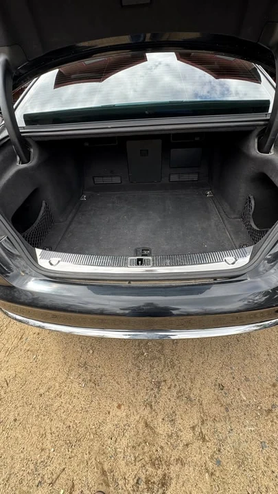 2011 Audi D4 A8 - Image 12 of 13