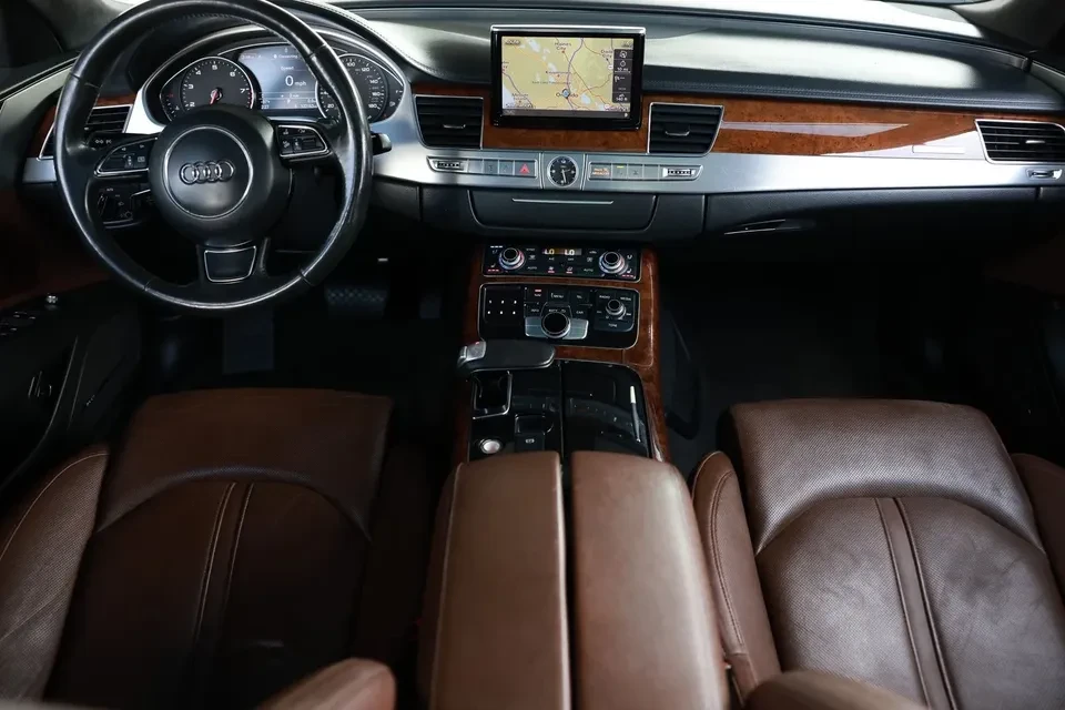 2011 Audi D4 A8 - Image 5 of 13