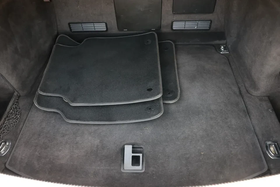 2011 Audi D4 A8 - Image 12 of 13