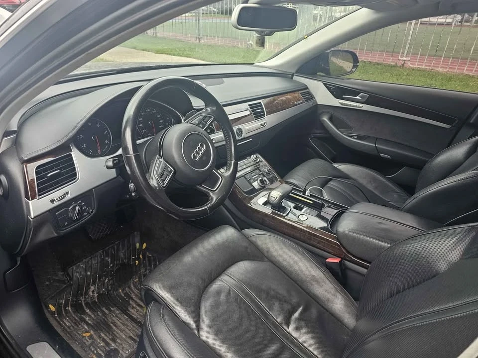 2011 Audi D4 A8 - Image 10 of 15