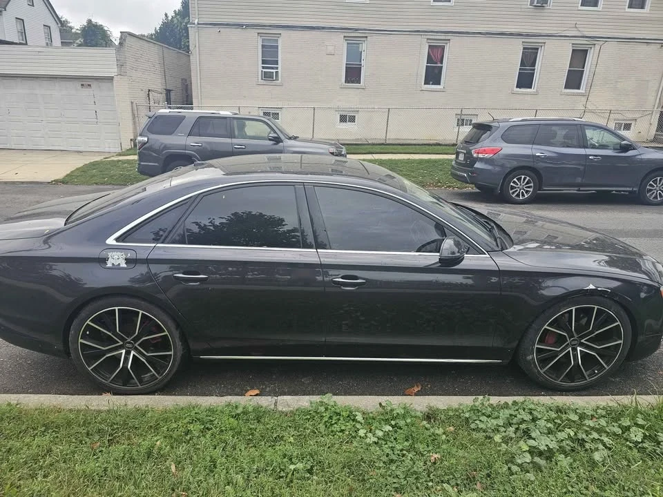 2011 Audi D4 A8 - Image 9 of 15