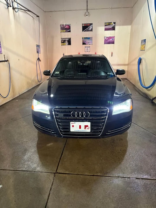 2011 Audi D4 A8 - Image 6 of 6