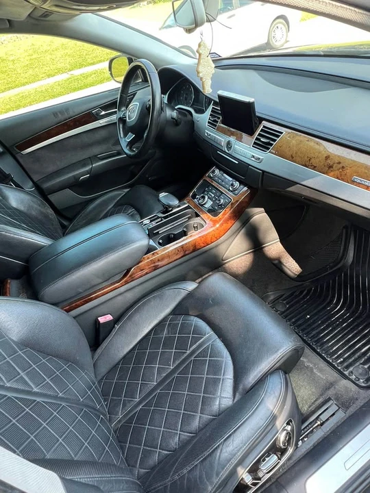 2011 Audi D4 A8 - Image 10 of 17