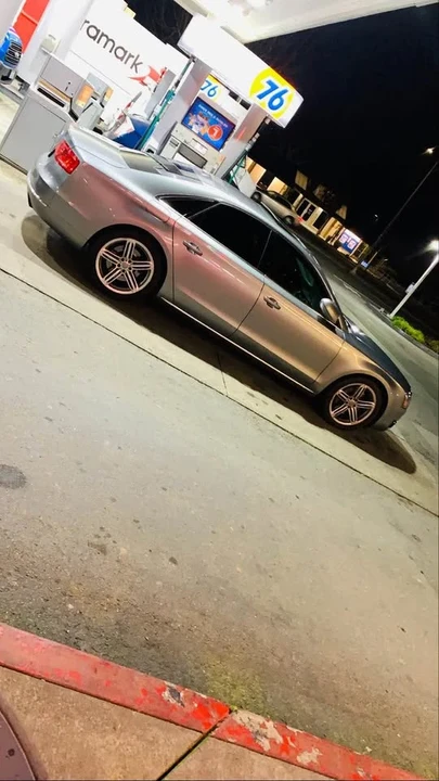 2011 Audi D4 A8 - Image 5 of 9