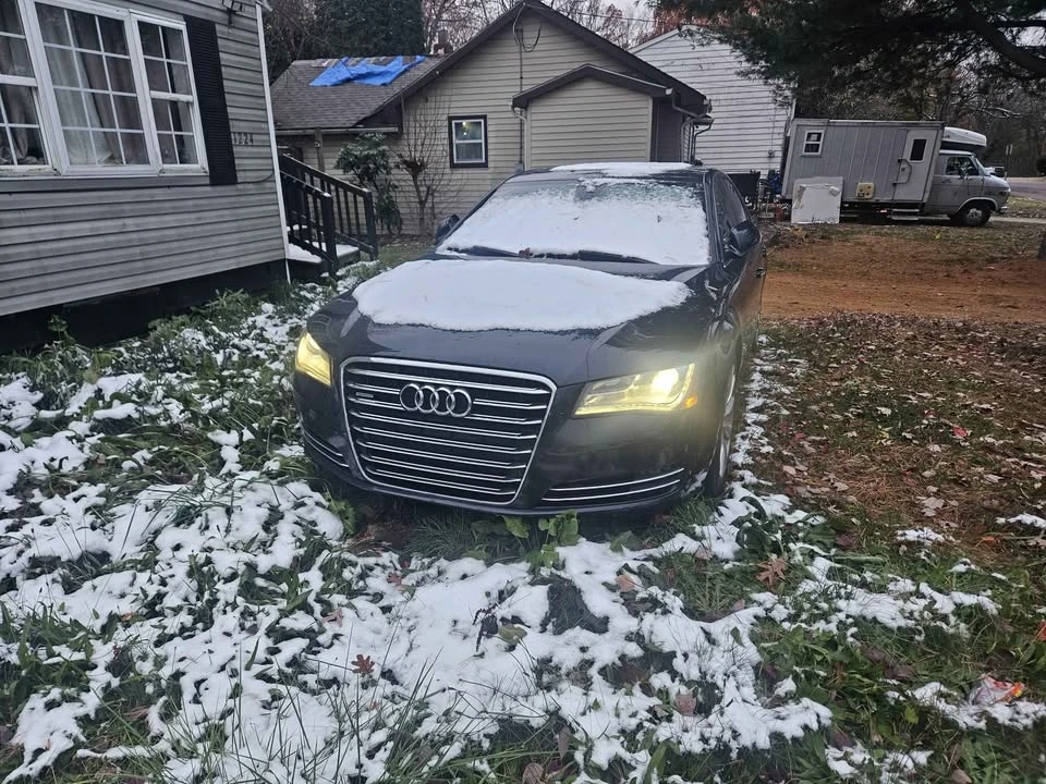 2011 Audi D4 A8 - Image 5 of 6
