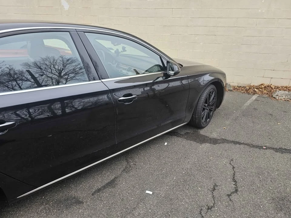 2011 Audi D4 A8 - Image 2 of 9