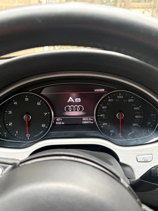 2011 Audi D4 A8 - Image 2 of 10