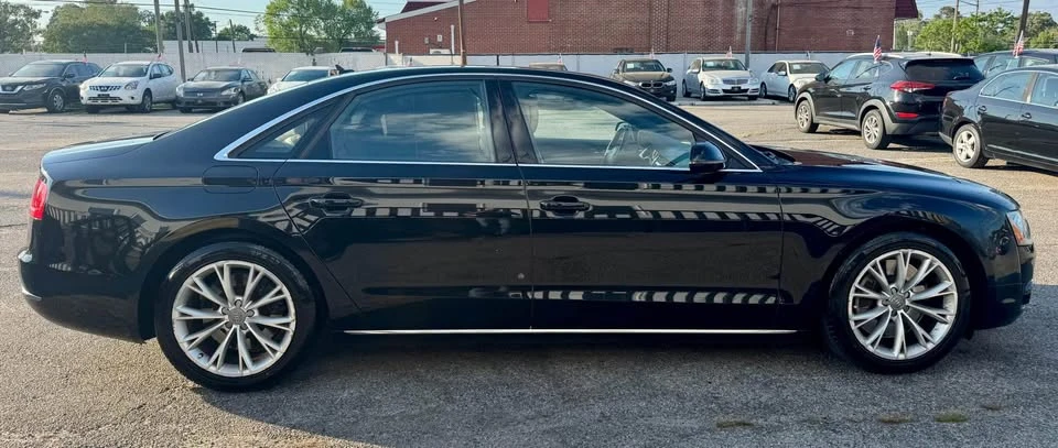 2011 Audi D4 A8 - Image 11 of 17