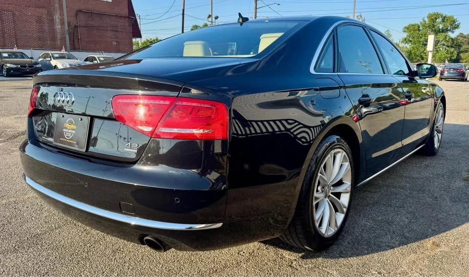 2011 Audi D4 A8 - Image 3 of 17