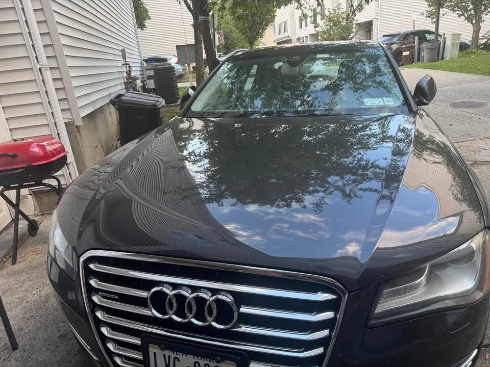 2011 Audi D4 A8 - Image 3 of 4