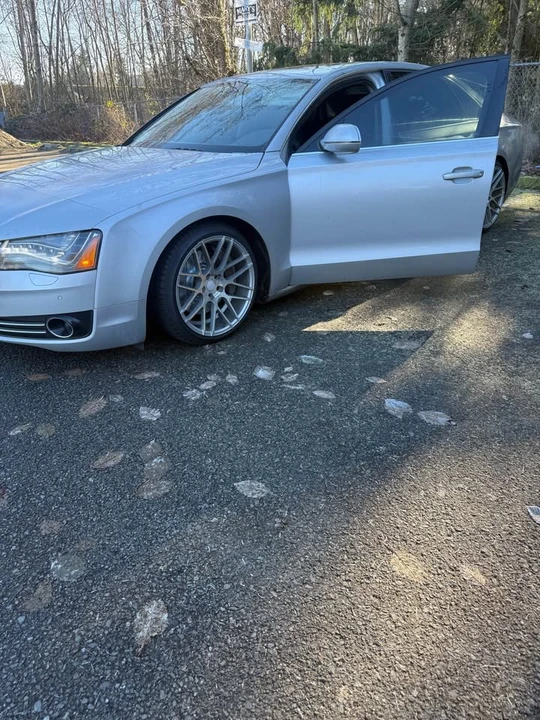 2011 Audi D4 A8 - Image 3 of 5