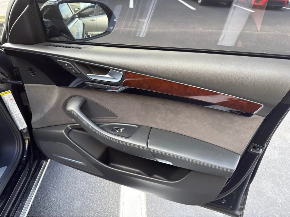 2011 Audi D4 A8 - Image 6 of 10