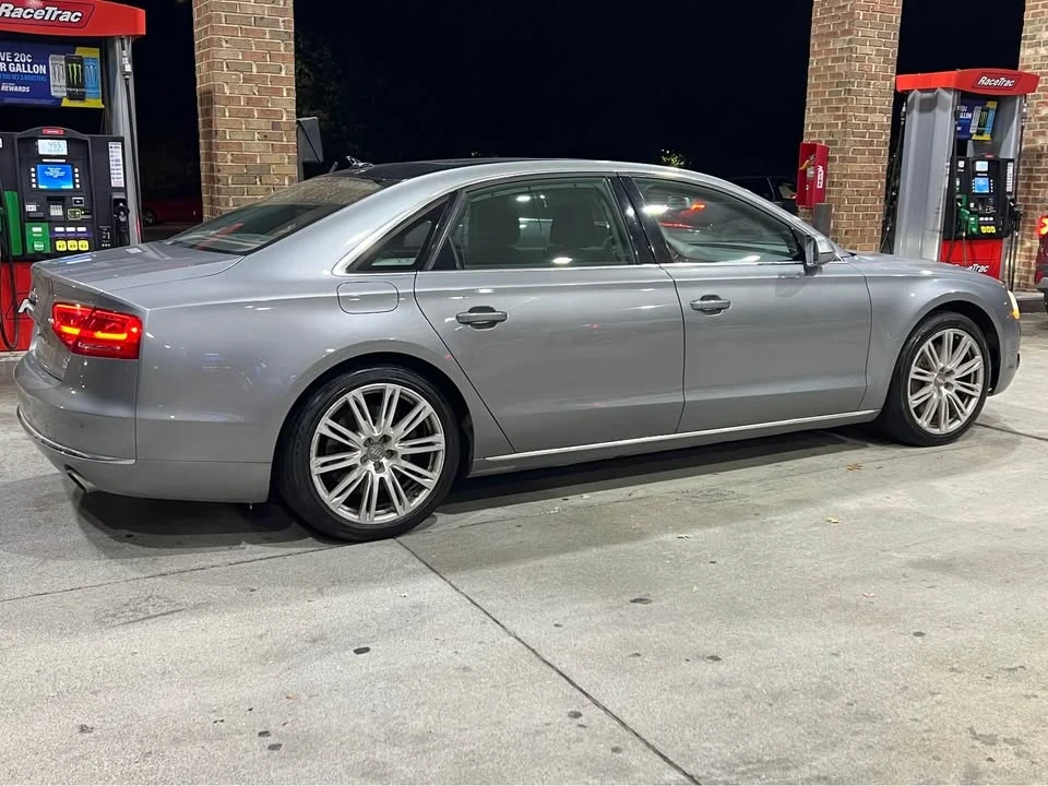 2011 Audi D4 A8 - Image 7 of 20
