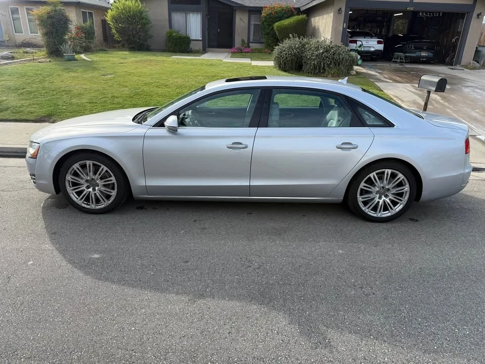 2011 Audi D4 A8 - Image 6 of 9