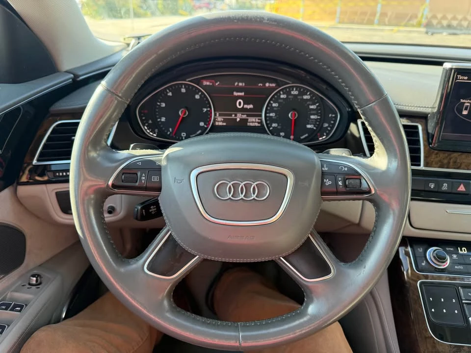 2011 Audi D4 A8 - Image 14 of 19