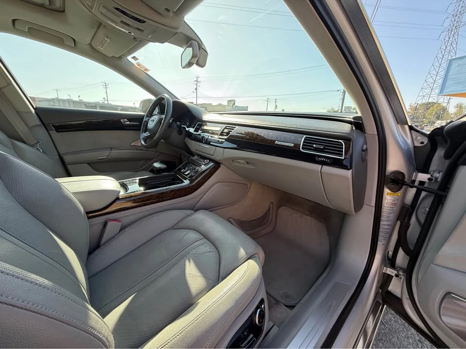 2011 Audi D4 A8 - Image 8 of 19