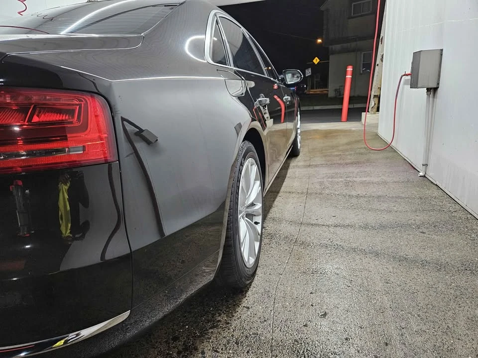 2011 Audi D4 A8 - Image 3 of 12